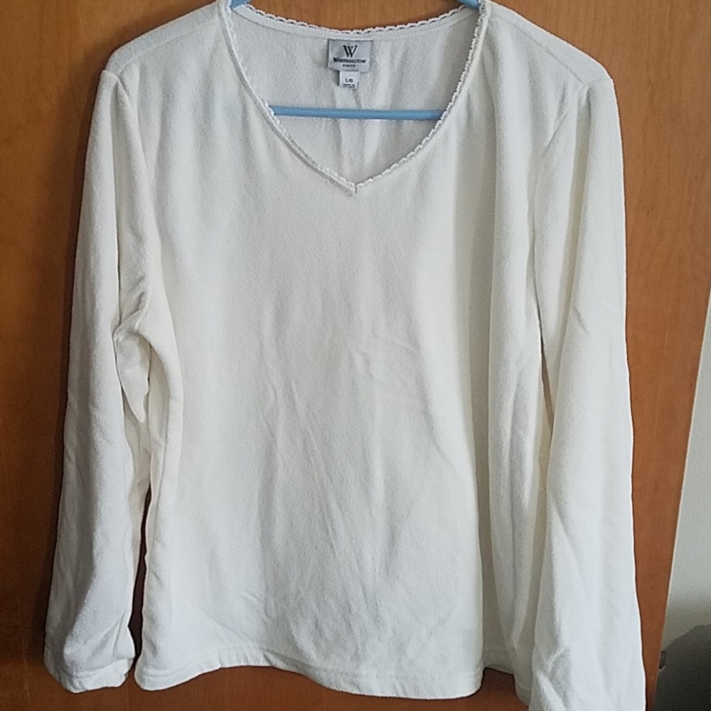White long-sleeve super soft top